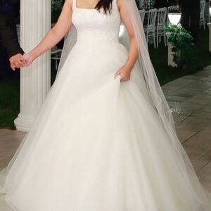 Wedding dress